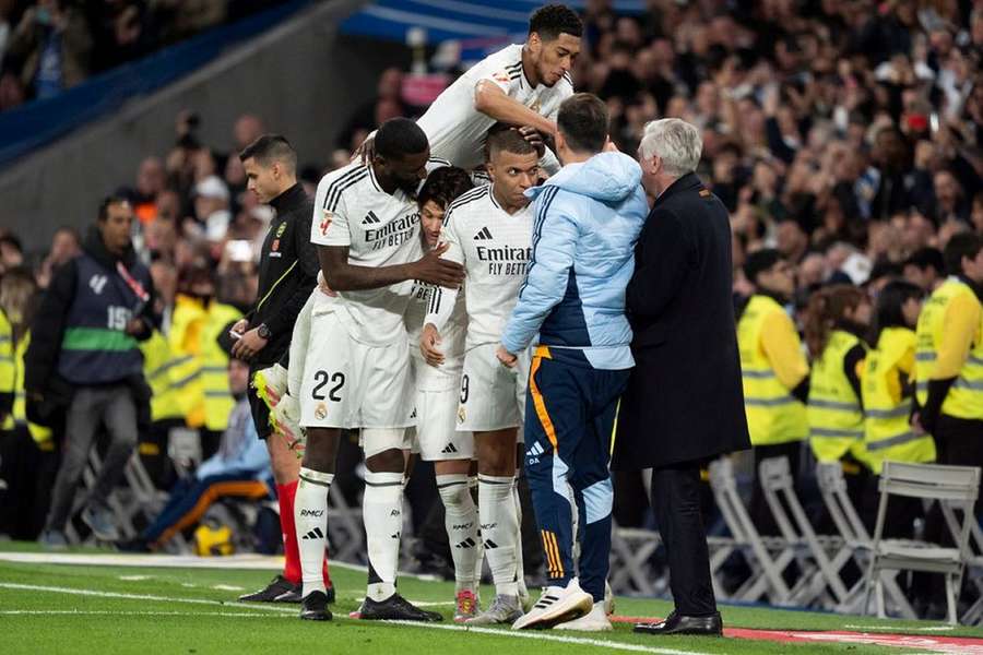 Raul explains plans after leaving Real Madrid Castilla