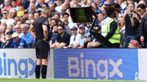 Referee Rob Jones