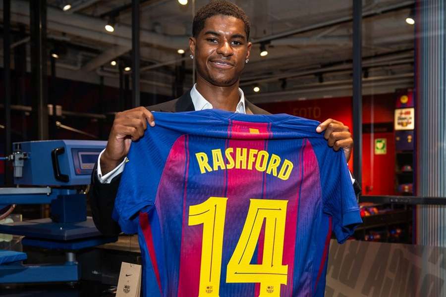 Man Utd legend Scholes brands Rashford a "DISGRACE"