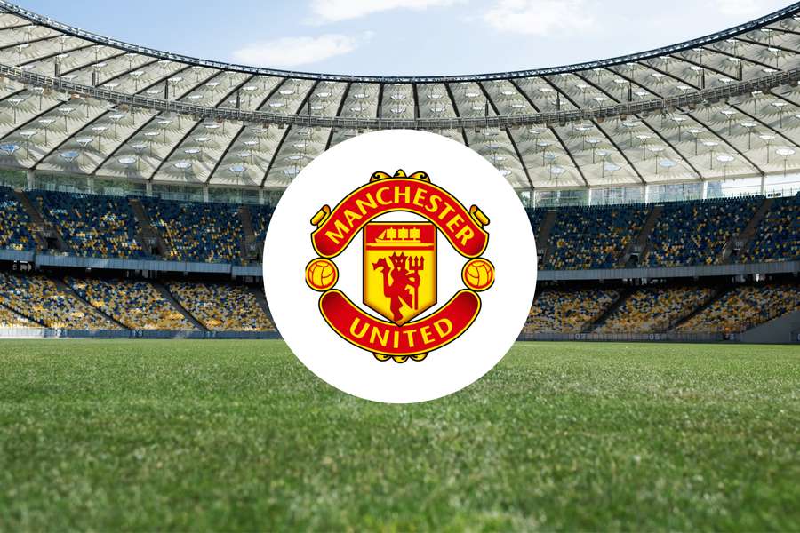 Ex-Villa fullback Wright in Man Utd talks