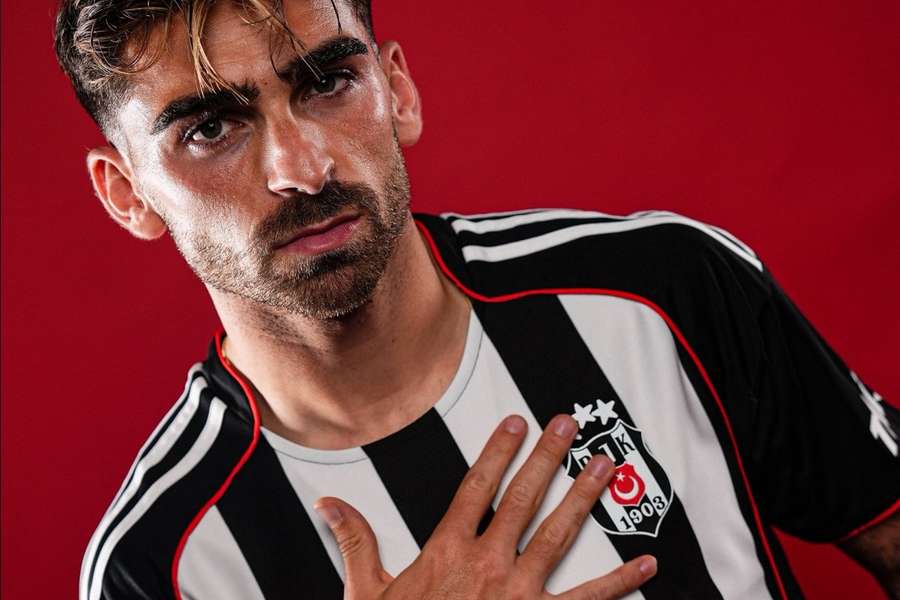DONE DEAL: Jota leaves Forest for Besiktas