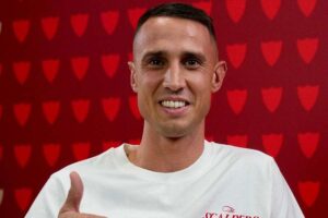 Sevilla keeper Vlachodimos eager to cut ties with Newcastle