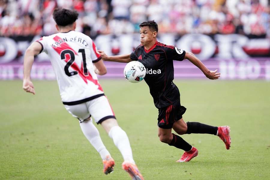 Alexis thrilled to score and help Sevilla thrash Barcelona