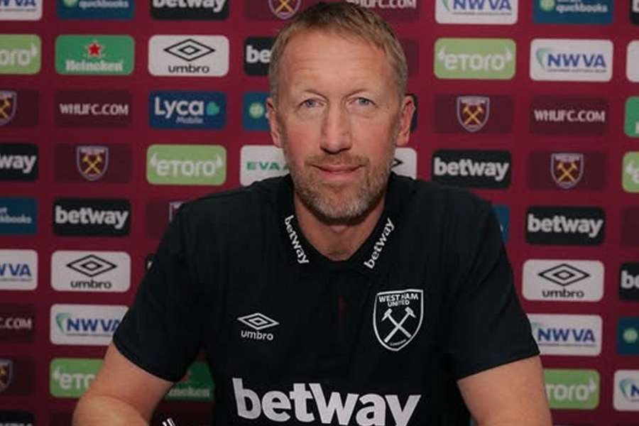 Ex-West Ham boss Potter in talks with Swedish FA