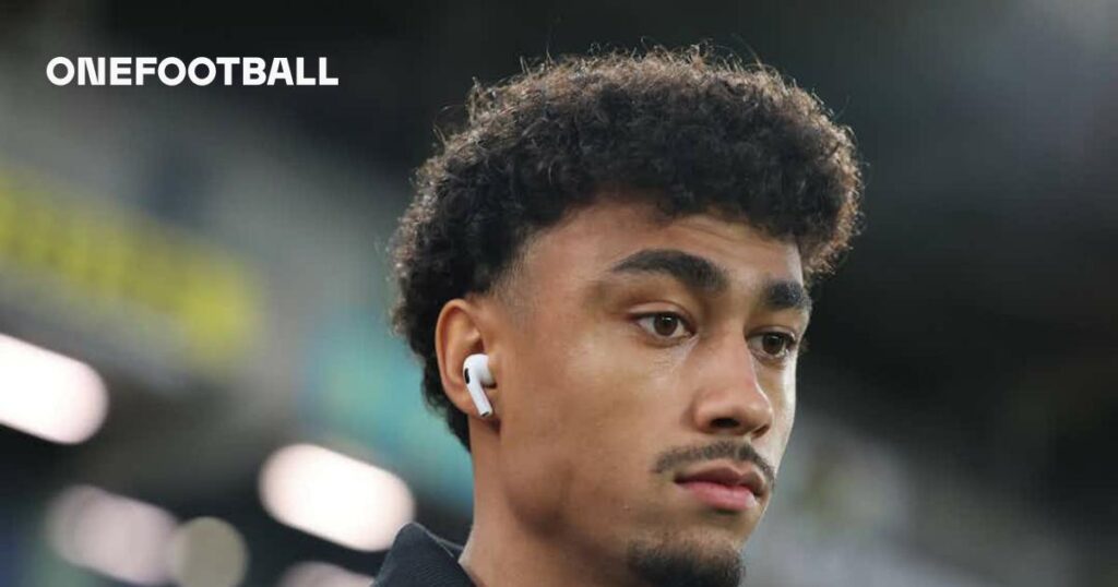 Arsenal and Man City Compete for Bundesliga Defender's Signature