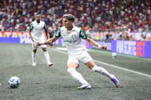 Palmeiras set Benedetti price as Barcelona interested rivaled by Forest, Arsenal