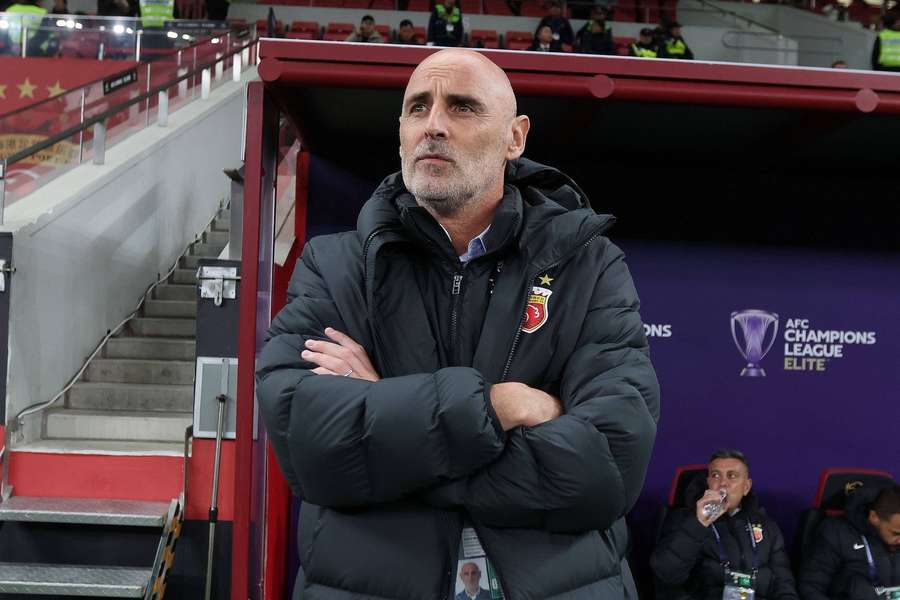 Shanghai Port coach Muscat in talks with Rangers