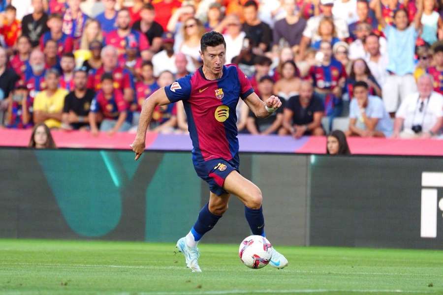 Lewandowski urges calm after Barcelona thrashing at Sevilla