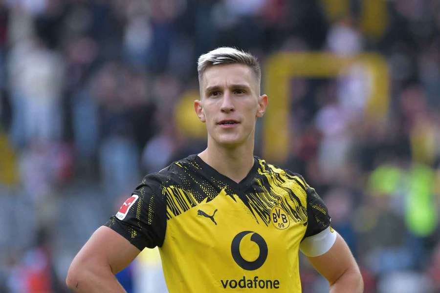 Dortmund sporting director speaks on Schlotterbeck's future: We don't want to drag it out!