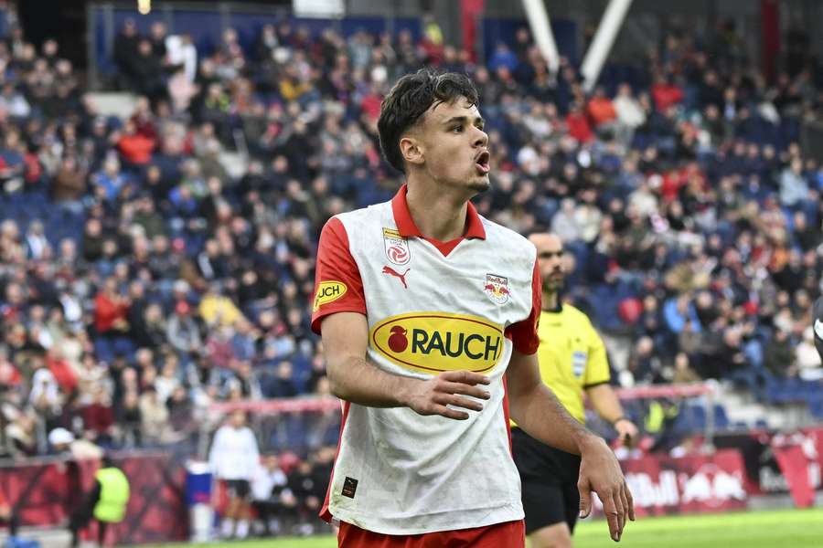 Man Utd, Chelsea scouting RB Salzburg whiz Alajbegovic