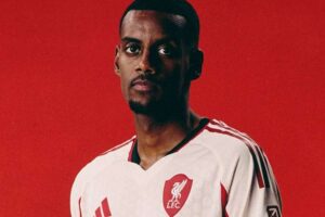 REVEALED: When Isak was recommended to Barcelona
