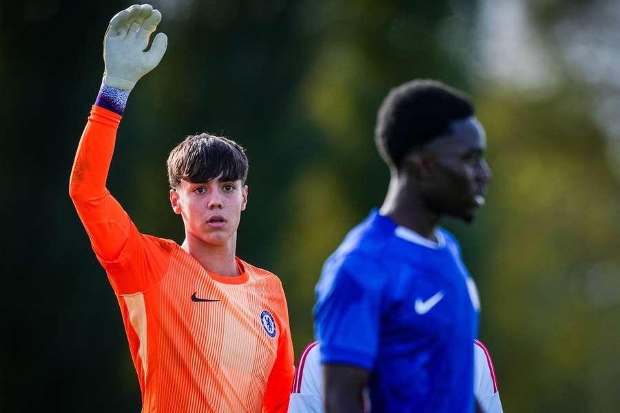 Chelsea Youngster Freddy Bernal Signs First Professional Contract