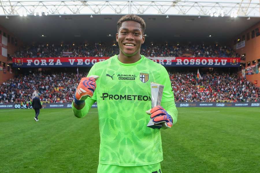 AC Milan turn to Parma keeper Suzuki over Maignan concerns