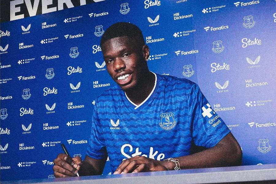 Moyes hints Everton still looking for new goalscorer