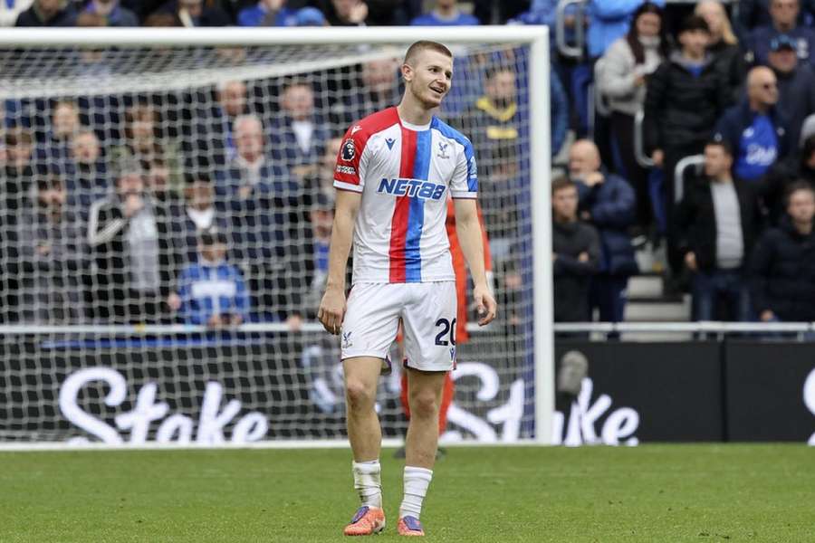 Man Utd cop DOUBLE transfer warning over Palace ace Wharton