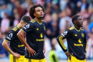 West Ham Offer Unwanted Joshua Zirkzee Man United Exit Route