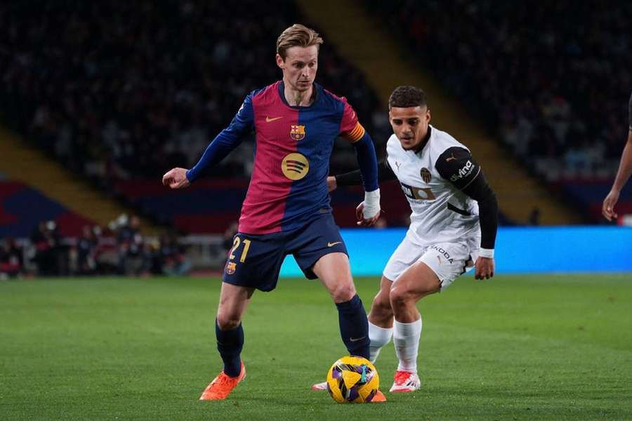 De Jong: Some inside Barcelona wanted to sell me