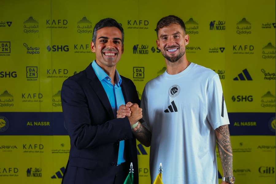 Al-Nassr defender Martinez offers brutal reasons for Barcelona exit