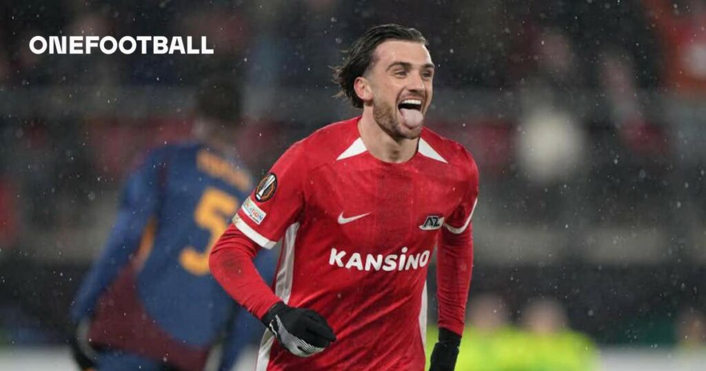 Alkmaar's Parrott Poised for Next Adventure Amidst Ongoing Bundesliga Speculation