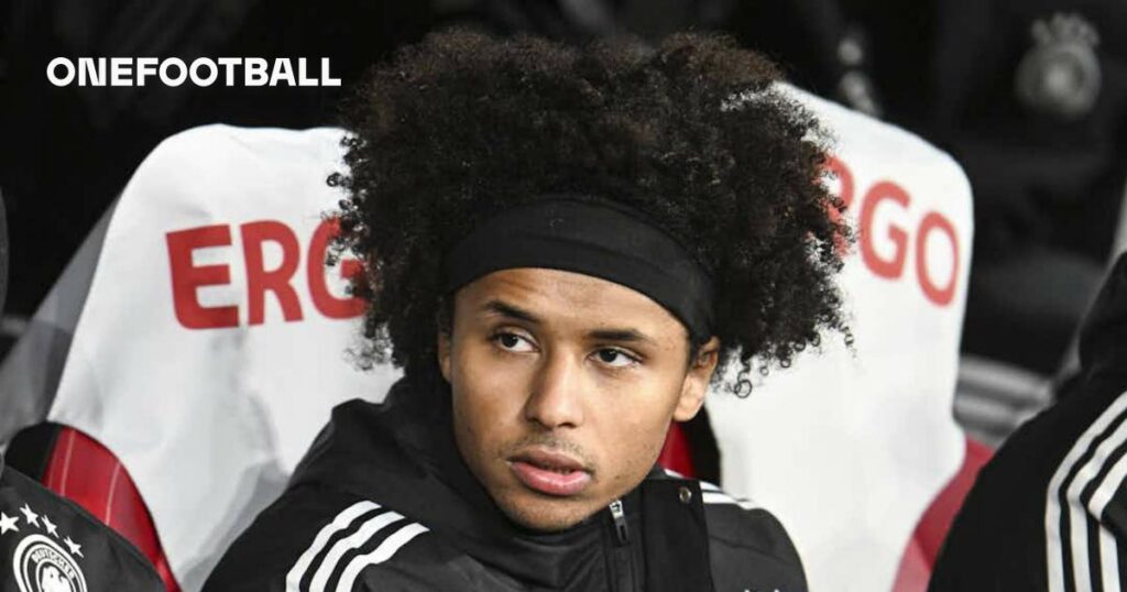 Man United Engaged in Discussions to Acquire 23-Year