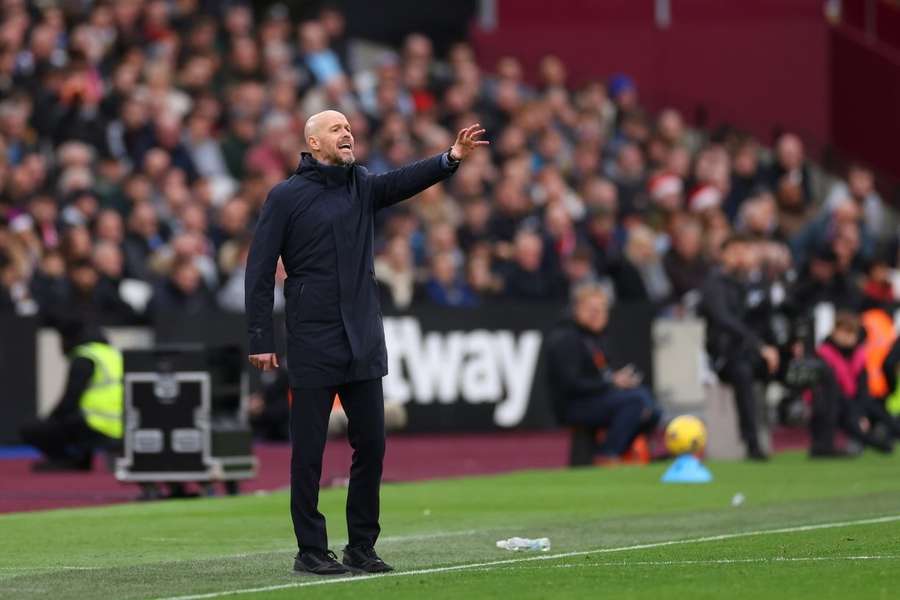 Ten Hag rejects Wolves to enter Ajax talks