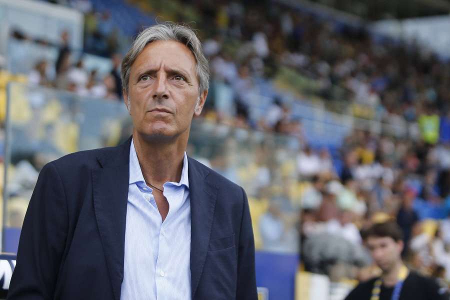 Fiorentina announce sporting director Prade departure