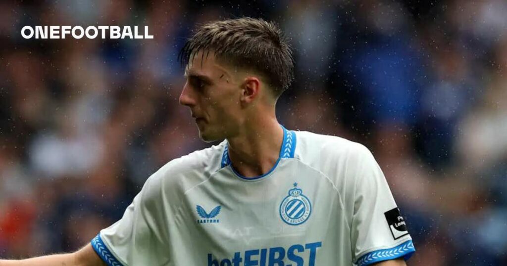 Sunderland Braces for Bundesliga Rivals in Race for Defender