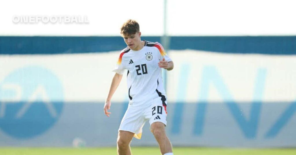 Bayern Munich's Young Forward Moritz Göttlicher (17) Attracts Interest from Two Bundesliga Clubs