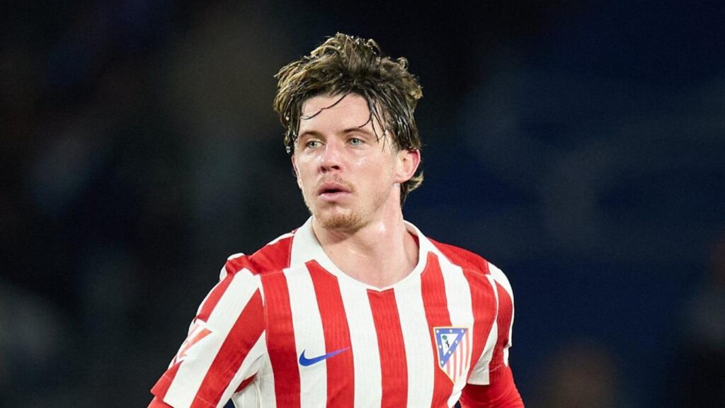 Conor Gallagher playing for Atletico Madrid
