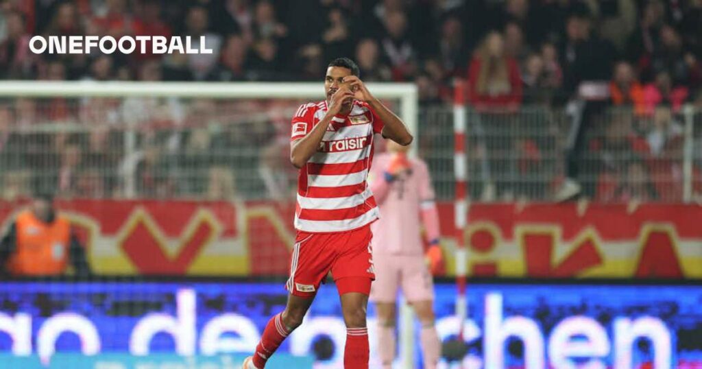 Bundesliga Backliner Eager to Sign with Leeds United: Is Farke Ready to Make the Move?