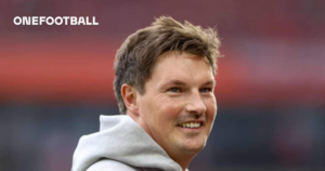 HSV Coach Polzin Pays Tribute to BVB with High Praise