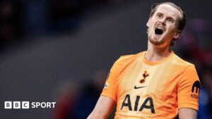 Antonin Kinsky: Spurs Substitute Goalkeeper Following Three Goals Allowed in Just 15 Minutes
