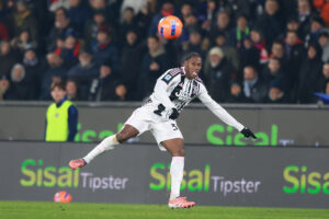 Juventus and PSG Initiate Discussions on Striker Swap