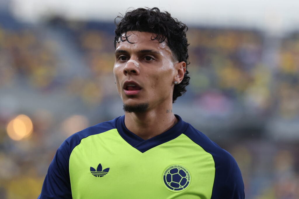 Napoli Pursuing Benfica Talent, Competing with Roma for Star Player