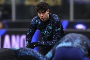 Inter and Barcelona Show Distance in Negotiations for Bastoni