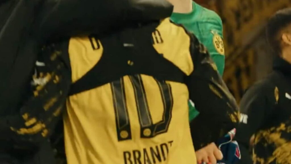 Dortmund Players Revel in Triumph Over Stuttgart